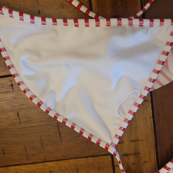 Forever 21 Ruffle Bikini - Picture 5 of 9